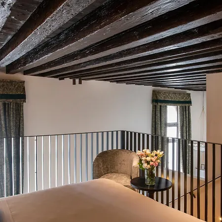 Palazzo De Polo 4*